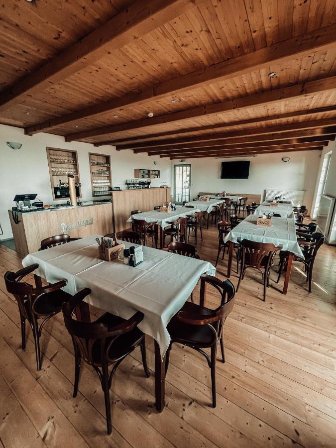 Villa Farma Ovci Terasy Němčičky Exterior foto